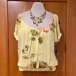 FREE WITH $20 PURCHASE - Sheer floral gypsy top